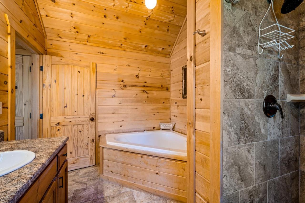 Blue Ridge Bear Bungalow Esterno foto