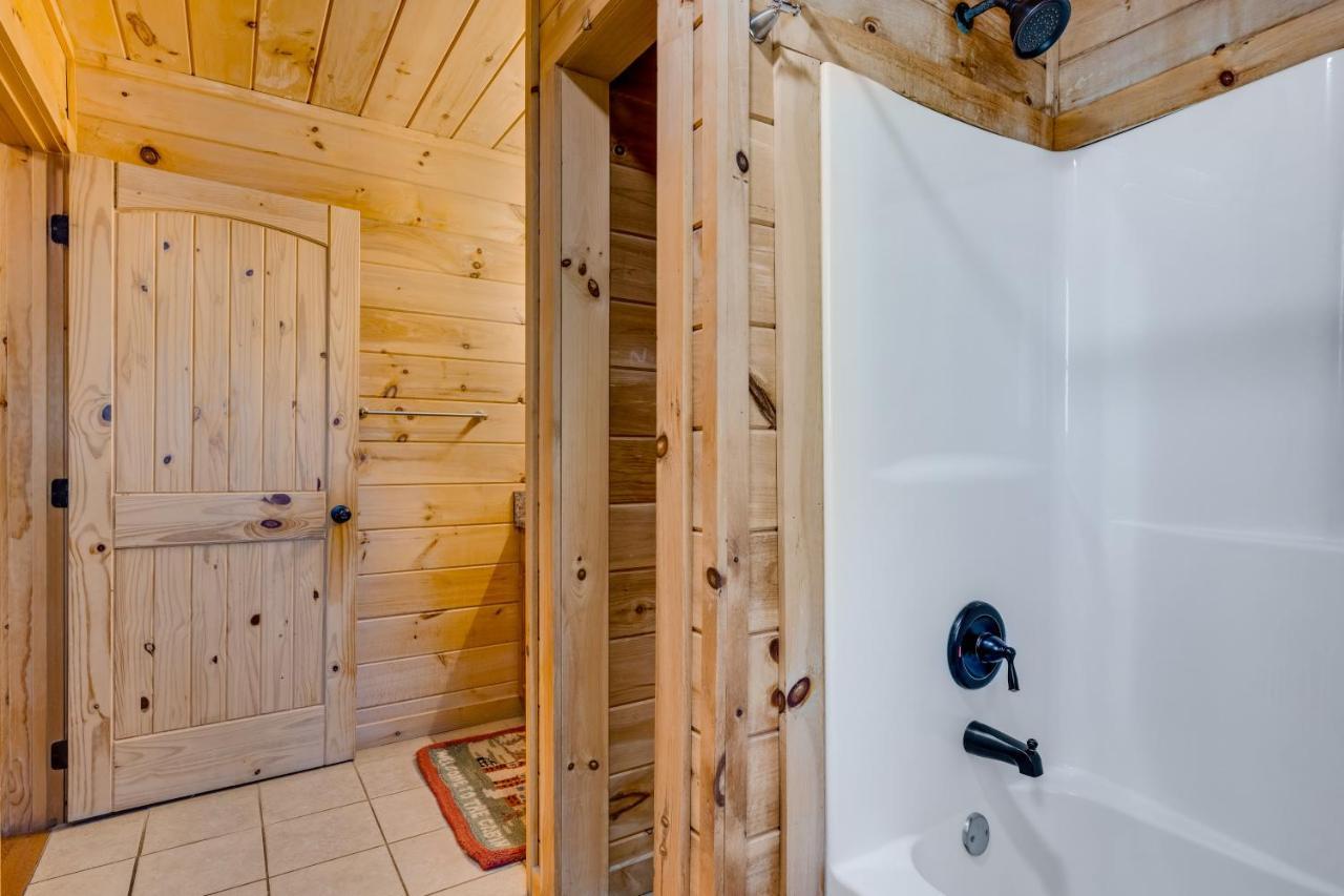 Blue Ridge Bear Bungalow Esterno foto